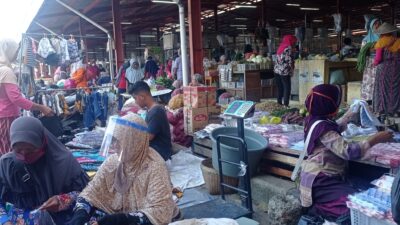Situasi Pasar Sido Makmur Menjelang Lebaran H – 2