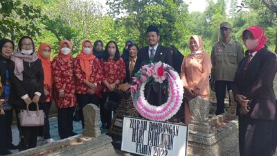 Ziarah Kubur ke Makam Pejuang Aceh Potjut Meurah Intan