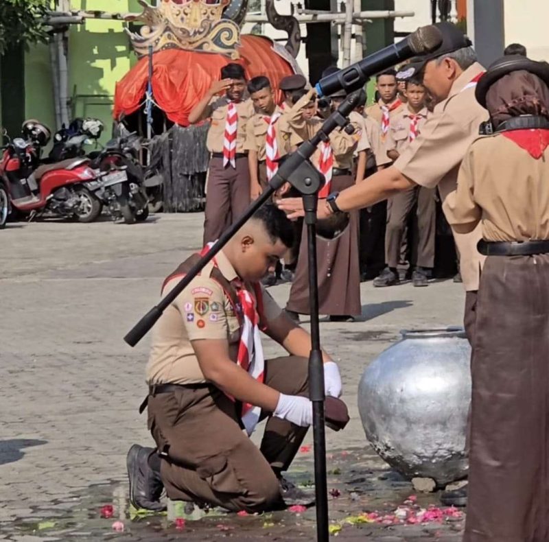 Pelantikan penggalang Garuda di SMP Negeri 1 Blora.