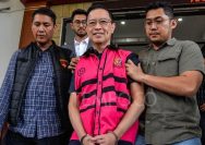 Nilai Rocky Gerung untuk 10 Tahun Jokowi: Dinasti Politik dan Warisan Beban untuk Prabowo Subianto