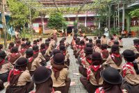 Kegiatan ekstra kulikuler Pramuka di SMP Negeri 2 Blora.