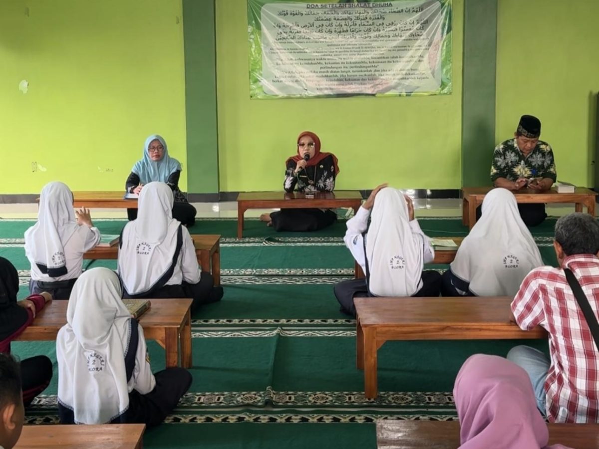 Program unggulan Kelas Tahfidz di SMP Negeri 2 Blora.