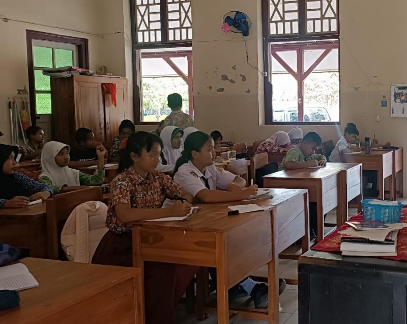 Pelajar SMP Negeri 1 Blora.
