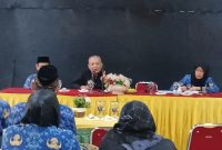 Ketua Komite SMP Negeri 1 Blora, Slamet Pamudji gelar rapat koordinasi dengan ketua paguyuban kelas bersama Kepala SMP Negeri 1 Blora Ainur Rofiq di Aula.