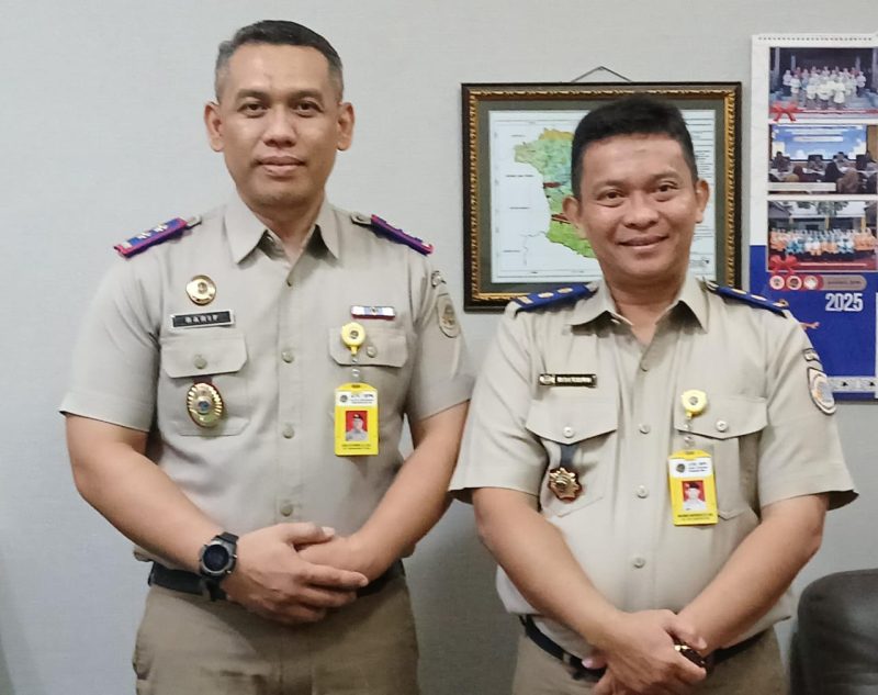 Kepala Kantor ATR/BPN Kabupaten Blora, Rarif Setiawan bersama Sub Bagian Tata Usaha Machmud Destianto.