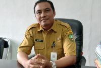 Kepala Bidang Sarana dan Prasarana (Sarpras) Dinas Pendidikan Blora, Sandy Tresna Hadi di ruang kerjanya.
