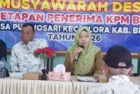 Kepala Desa Purwosari, Anisa Widhi Rumdani,