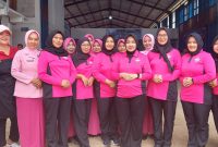 Ketua Bhayangkari Cabang Blora, Retno Wawan Andi di SPPG Polres Blora 2 yang terletak di Desa Tempellemahbang, Jepon.