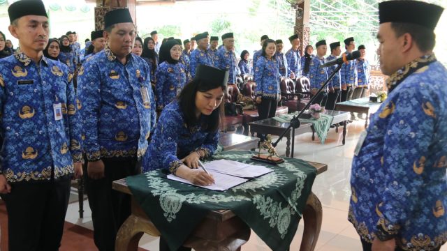 Tegaskan Tak Ada Jual Beli Jabatan, Bupati Lantik 191 Pejabat